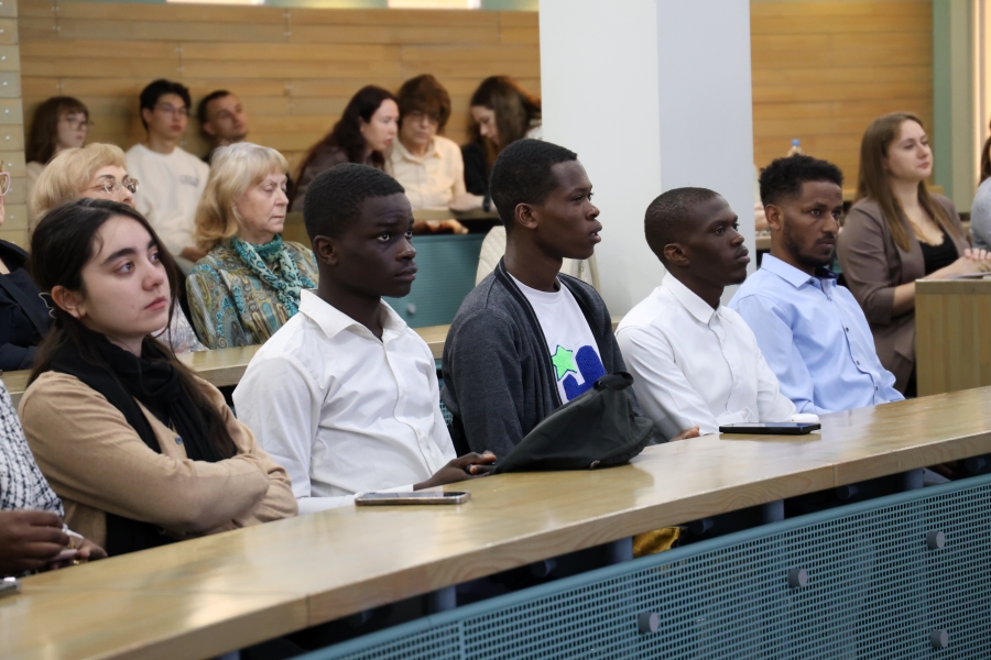 ����� ����� � �������: 25 �������� �� � 18 ����� ������������ �� ��������� ��������������� ����������� � �����