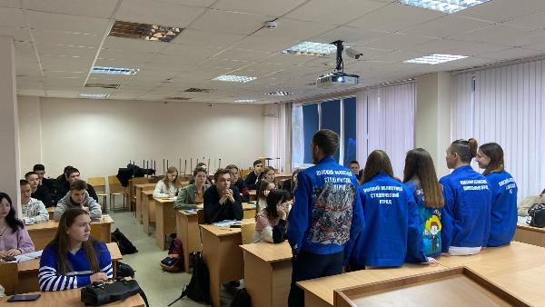 7 декабря наши студенты встретились с бойцами Российских Студенческих Отрядов штаба ОмГТУ.
