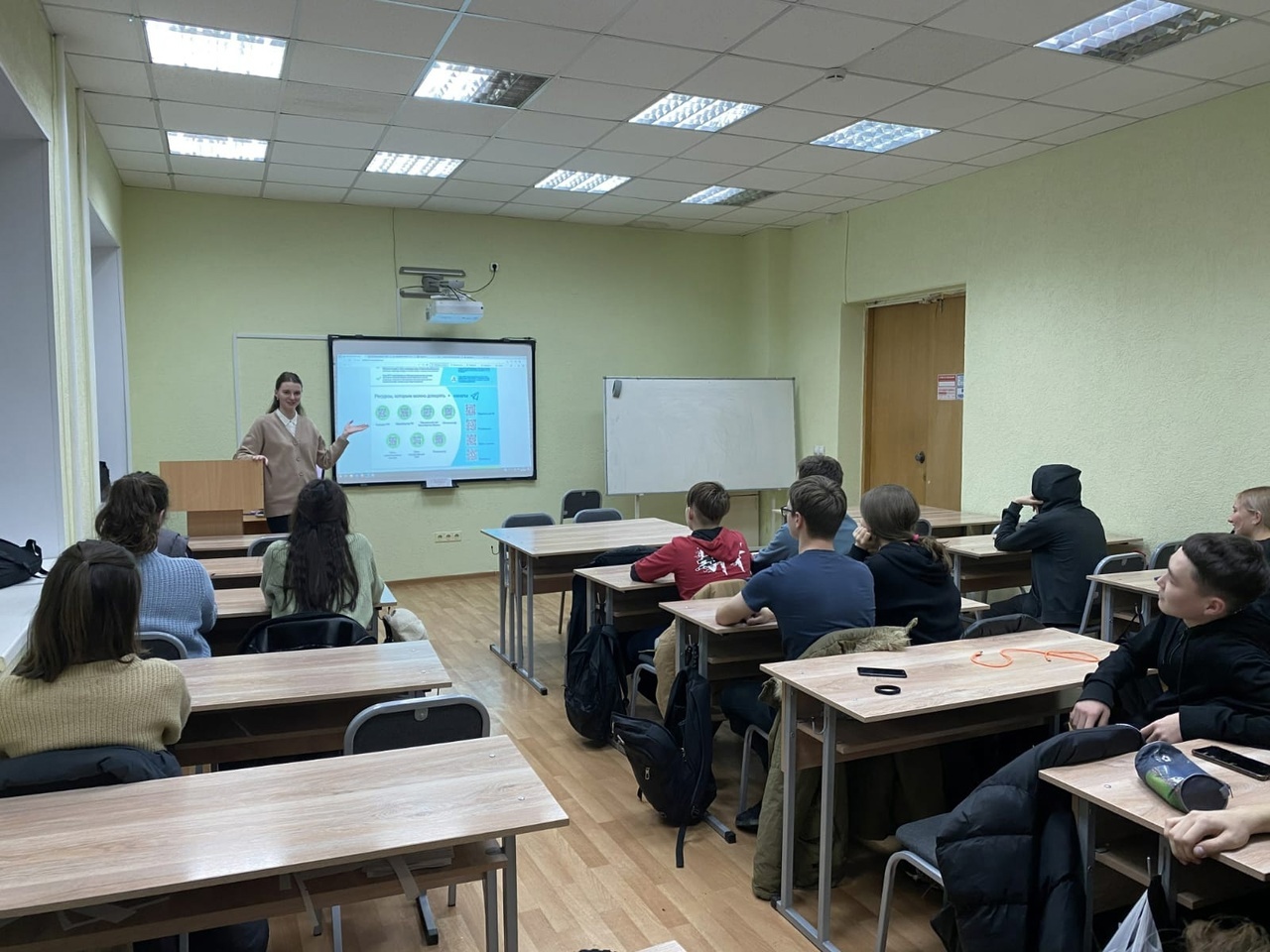 🤔 "Фейк или правда: как распознать дезинформацию в современном медиапространстве?"