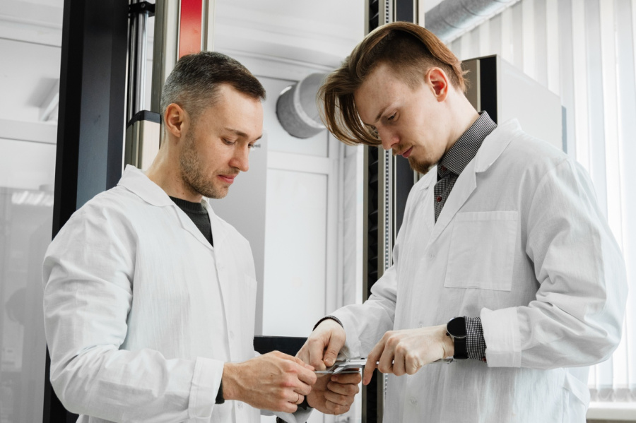 Твой путь в научной карьере начинается с аспирантуры Омского политеха Твой путь в научной карьере начинается с аспирантуры Омского политеха