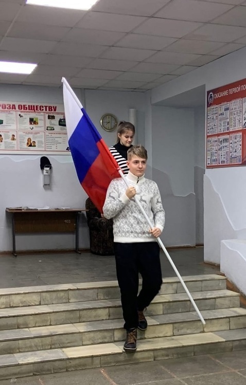 Вновь рабочая неделя для наших студентов и преподавателей начинается с патриотического мероприятия, посвященного подъему государственного флага Российской Федерации!