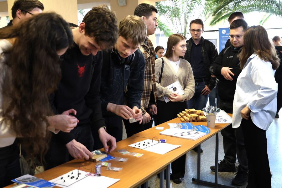 �������� ����� ��������� ���� ��������� ������ � ��� ������Ļ