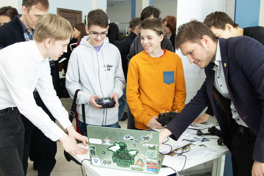 Стартует новый сезон Проектных школ Предуниверсария ОмГТУ Стартует новый сезон Проектных школ Предуниверсария ОмГТУ