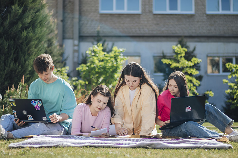 «Добро пожаловать в студенческий мир!»: онлайн-встреча с поступившими 2025 года «Добро пожаловать в студенческий мир!»: онлайн-встреча с поступившими 2025 года
